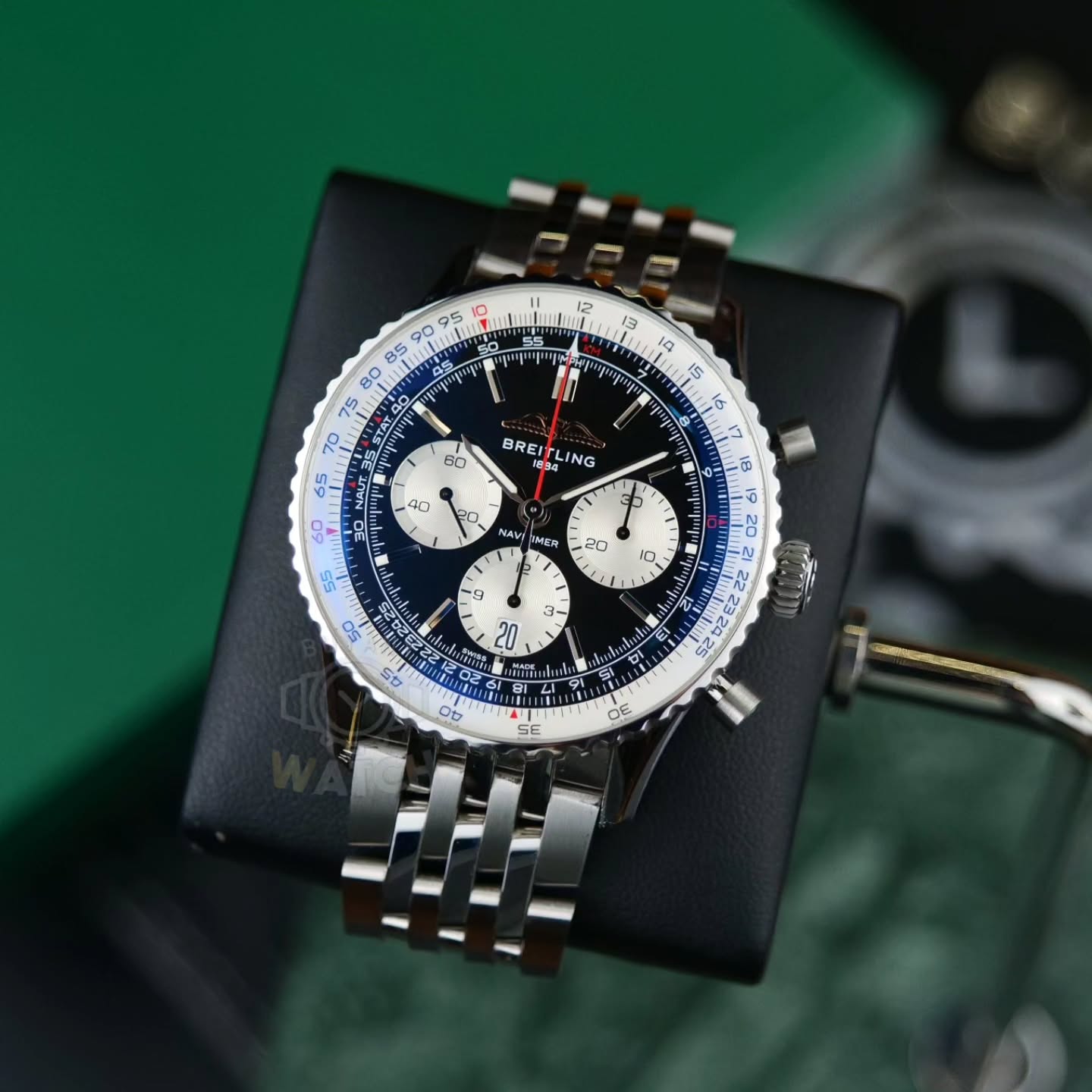 breitling-navi-vRJ3kt